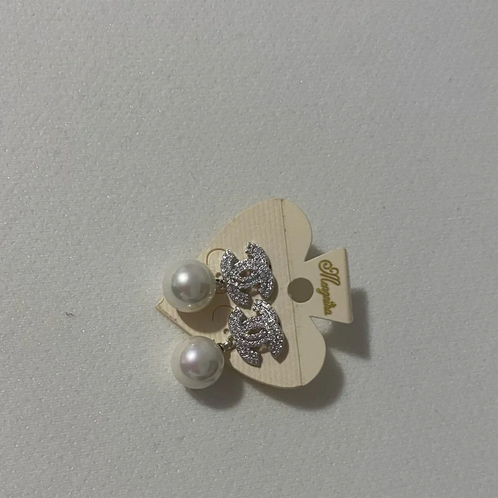 Earring - Picture 2 of 2